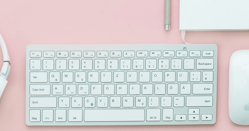 無線式のキーボードはバッテリー・乾電池式どっちがいい?のサムネイル